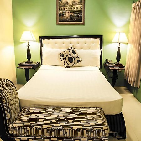 Dreamwave Hotel Ilagan Ngoại thất bức ảnh