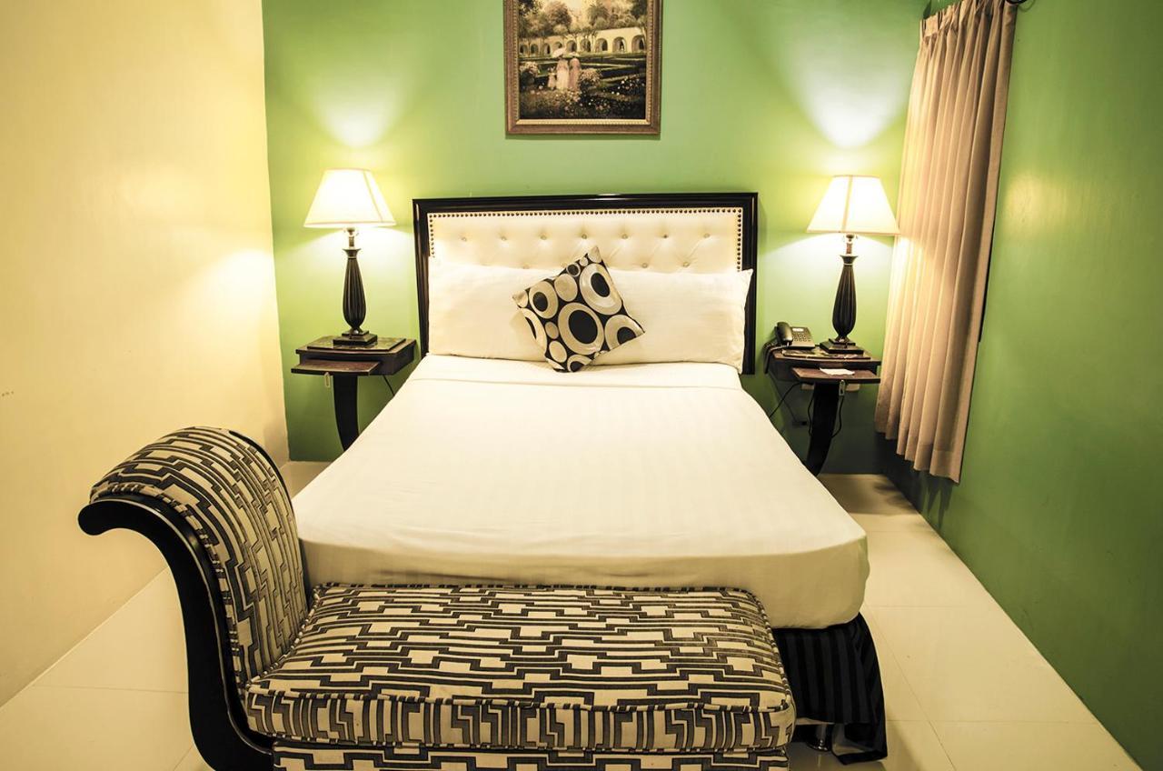 Dreamwave Hotel Ilagan Ngoại thất bức ảnh